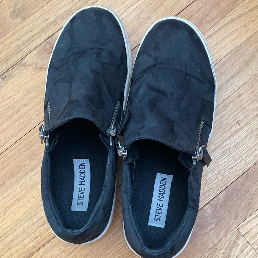 Steve Madden sneakers